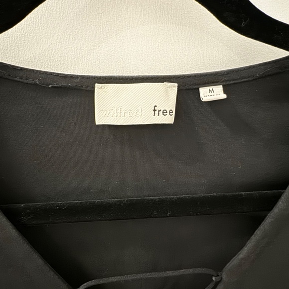 Wilfred Aritzia Free Mayowa Black Lace Up Bodysuit, Size Medium - Picture 10 of 12